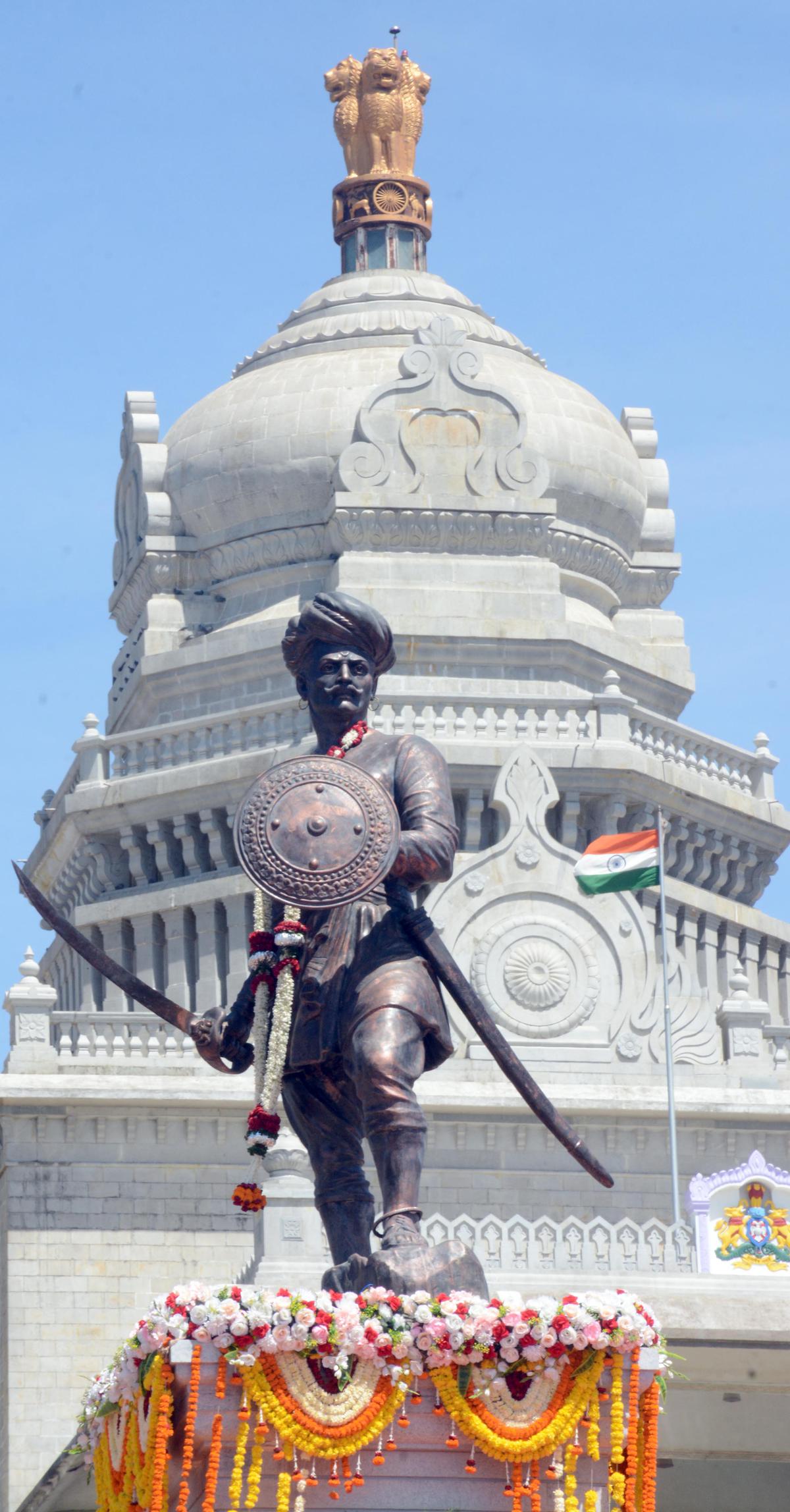 Statues Of Ambedkar, Chennamma, Sangolli Rayanna Unveiled In Front Of ...